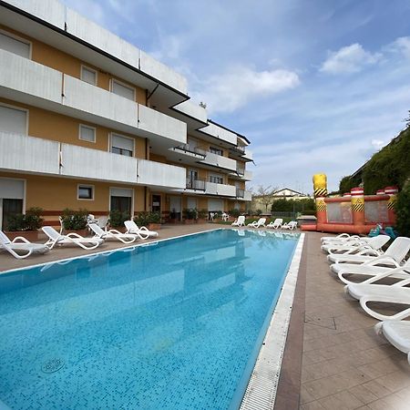 Hotiday Residence Garda Peschiera del Garda Dış mekan fotoğraf