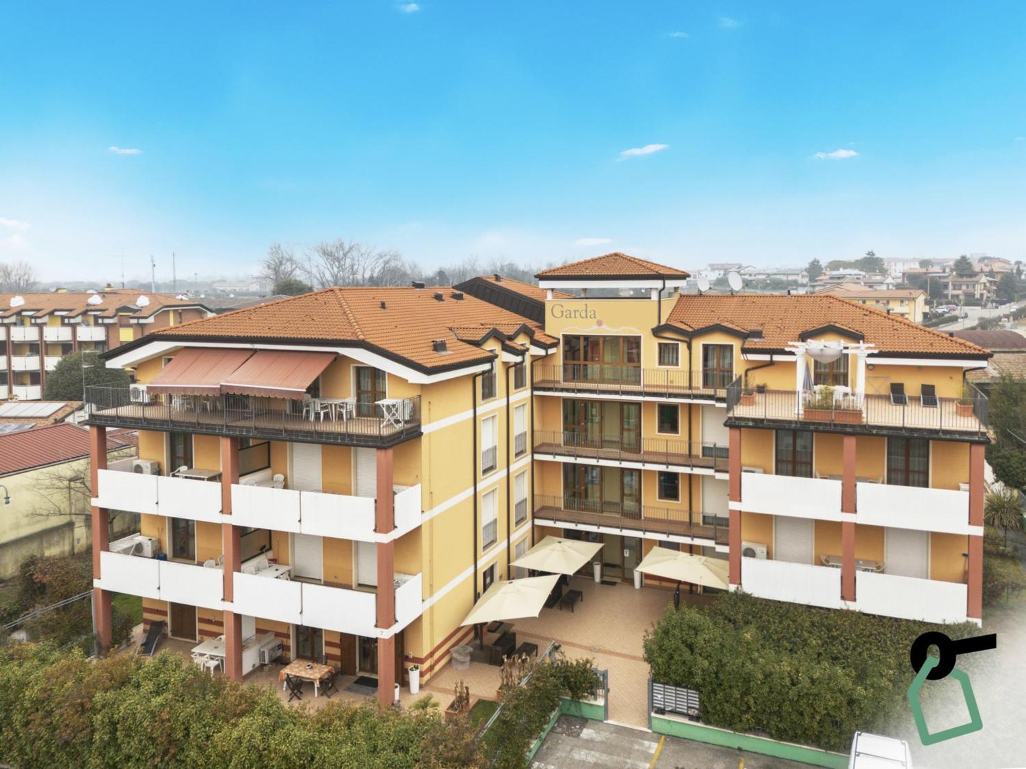 Hotiday Residence Garda Peschiera del Garda Dış mekan fotoğraf