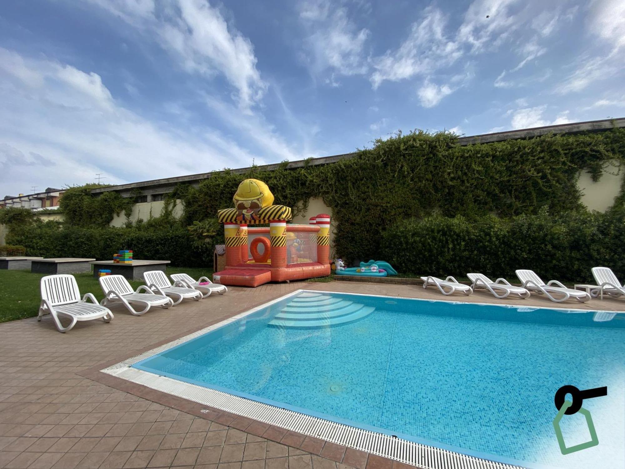 Hotiday Residence Garda Peschiera del Garda Dış mekan fotoğraf